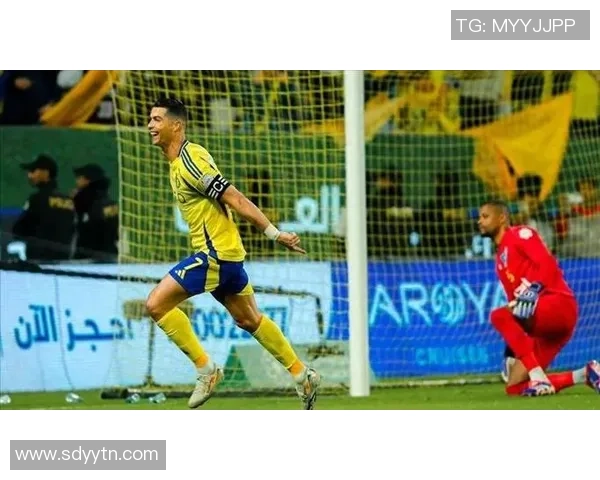 全球足球球员薪资排行解析：顶级球星收入差距及影响因素分析